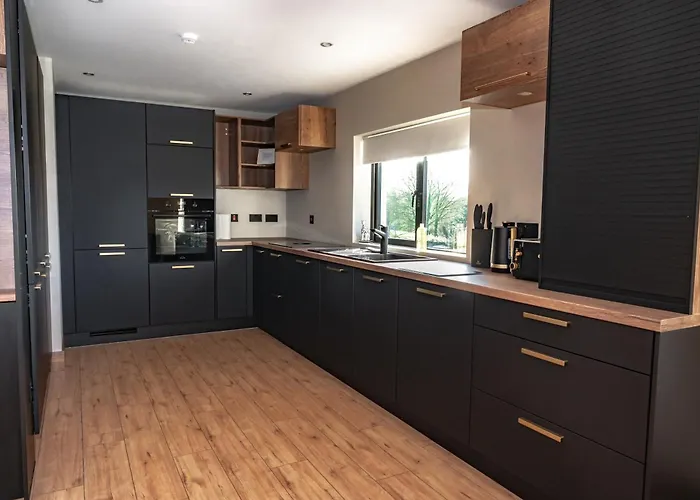 The Village شقة كيلارني