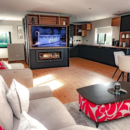 アパート The Village